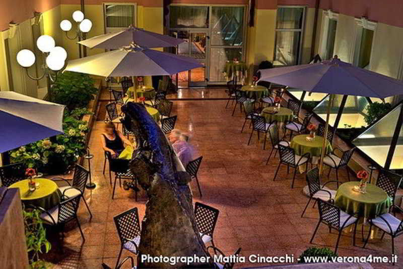 Hotel Indigo - Grand Des Arts 4*